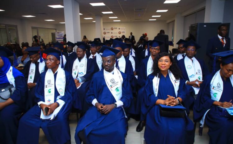 Remise de diplômes à 47 auditeurs du programme 3ES