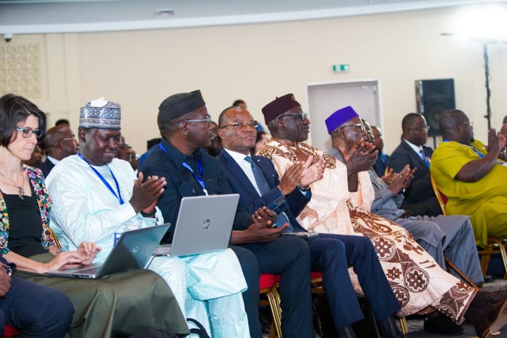 img_2025-12-10 at 11.10.10