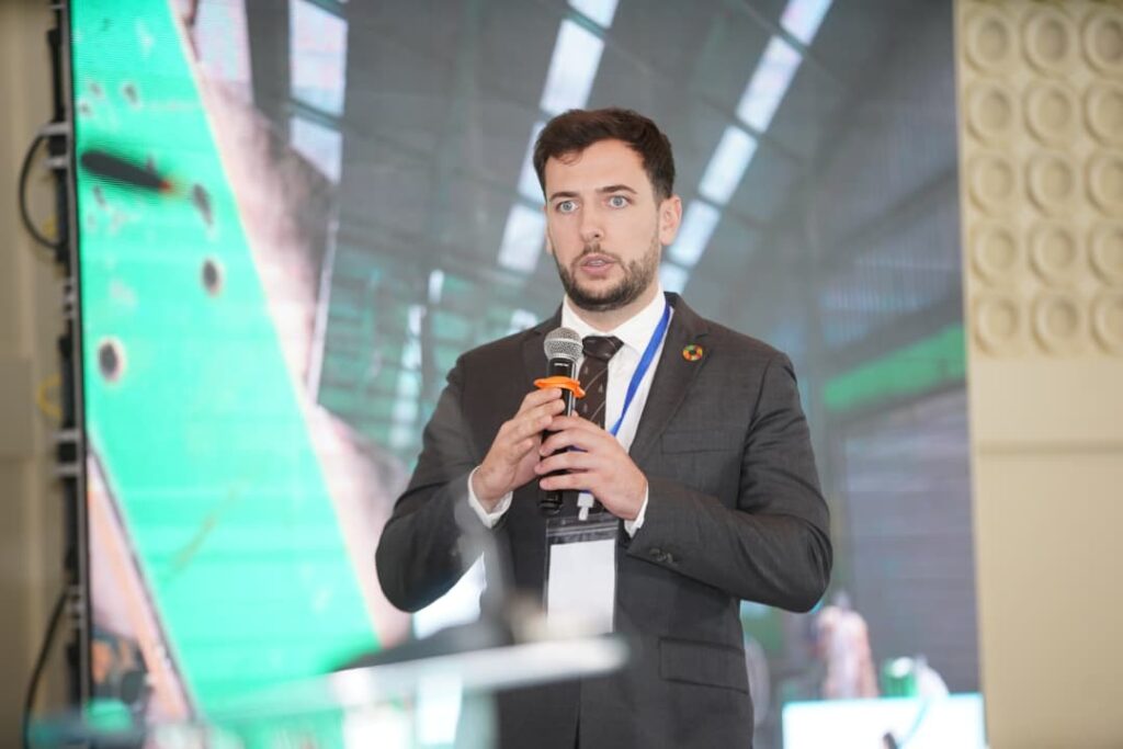 img_2025-12-10 at 12.17.43